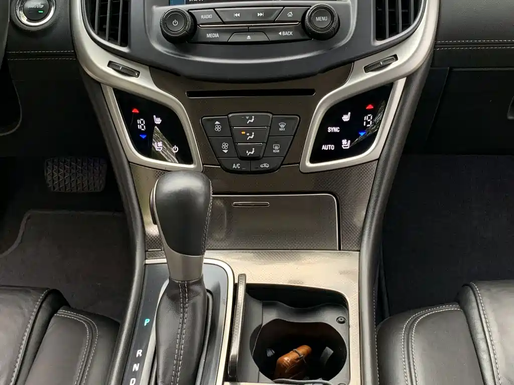 Buick LaCrosse — миниатюра 11