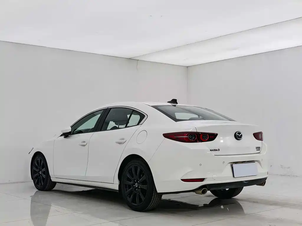 MAZDA 3 ANGKESAILA
