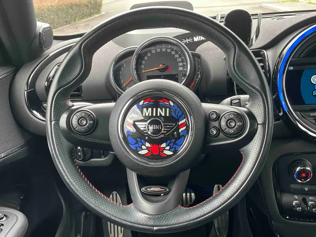 MINI Mini Clubman — миниатюра 13