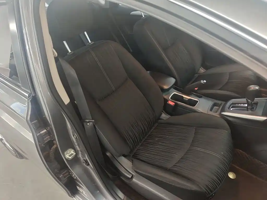 Nissan Sylphy — миниатюра 25