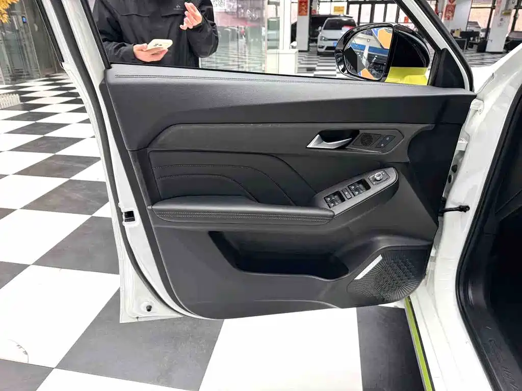 Haval Chitu — миниатюра 6