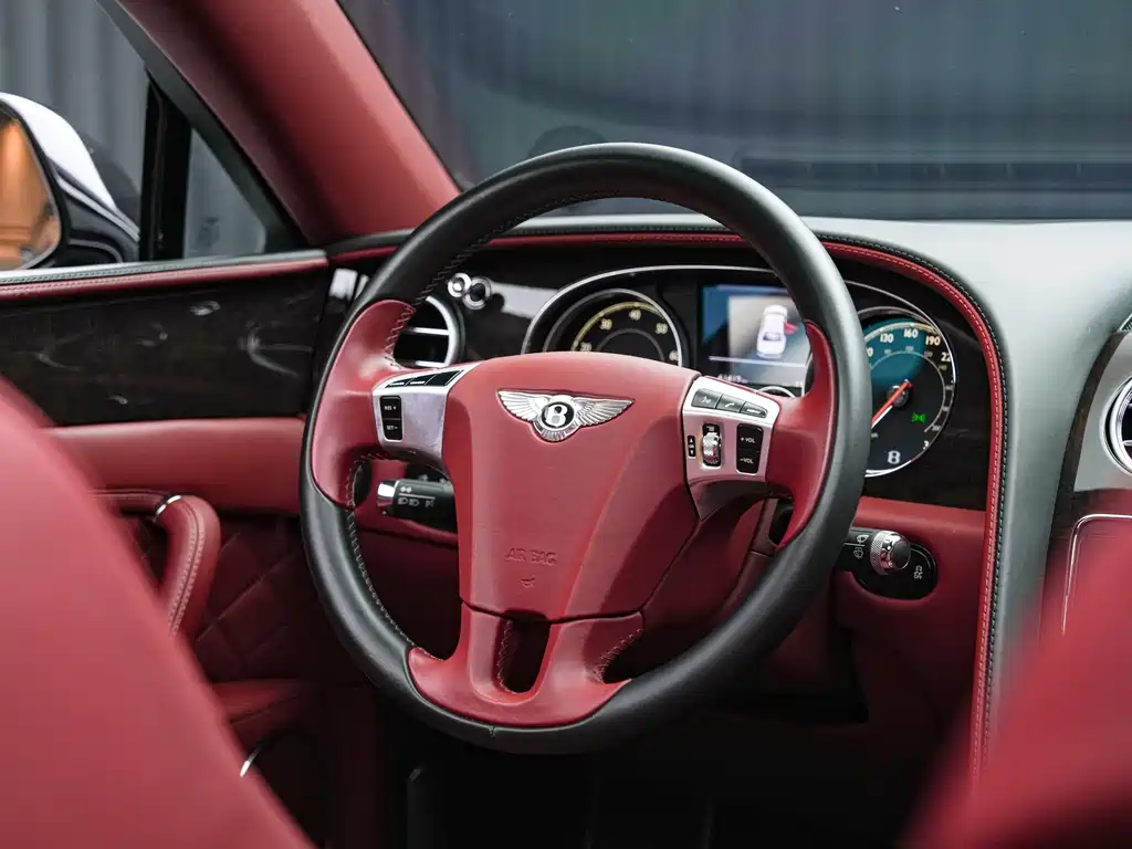 Bentley Flying Spur — миниатюра 9