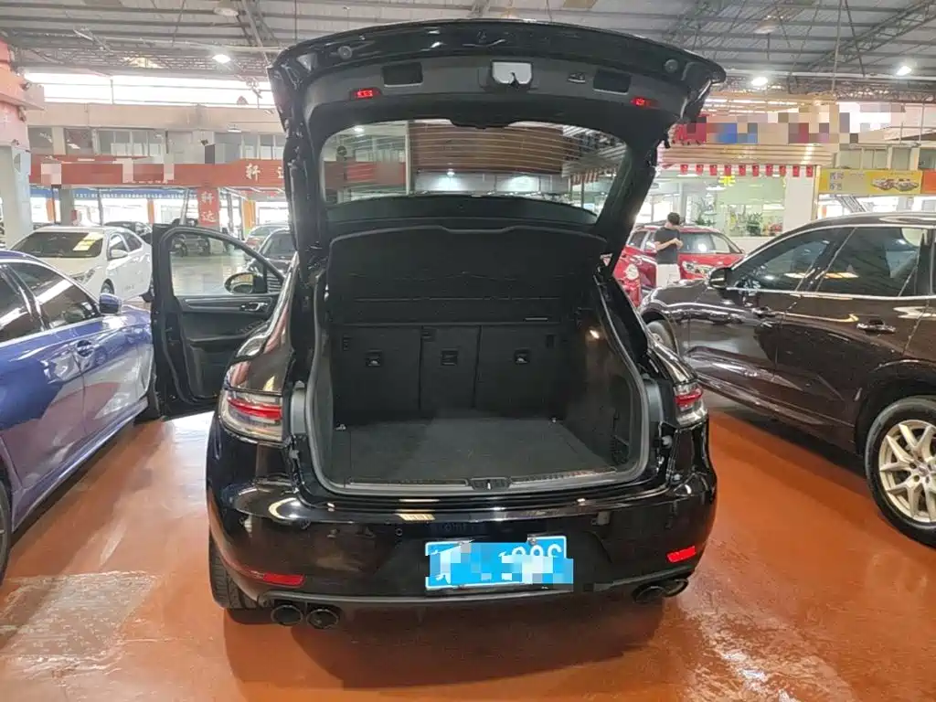 Porsche Macan — миниатюра 19