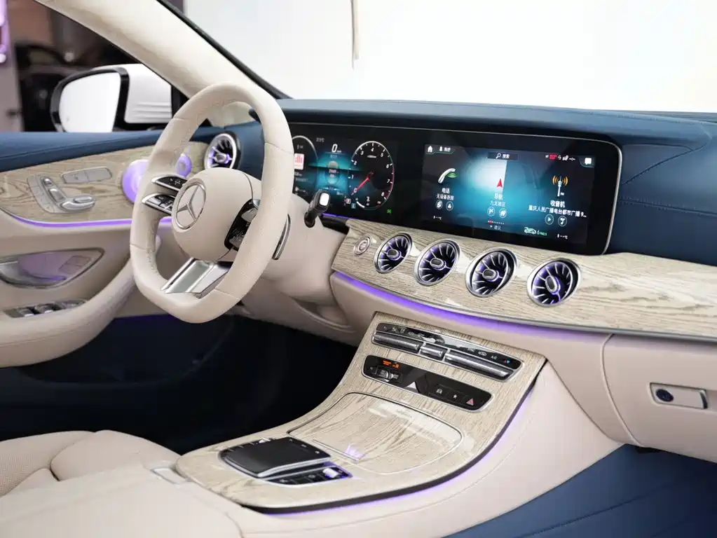 Mercedes-Benz E-Class (Import) — миниатюра 3