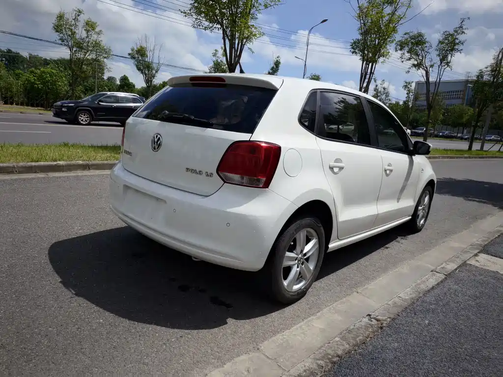 Volkswagen Polo — миниатюра 6