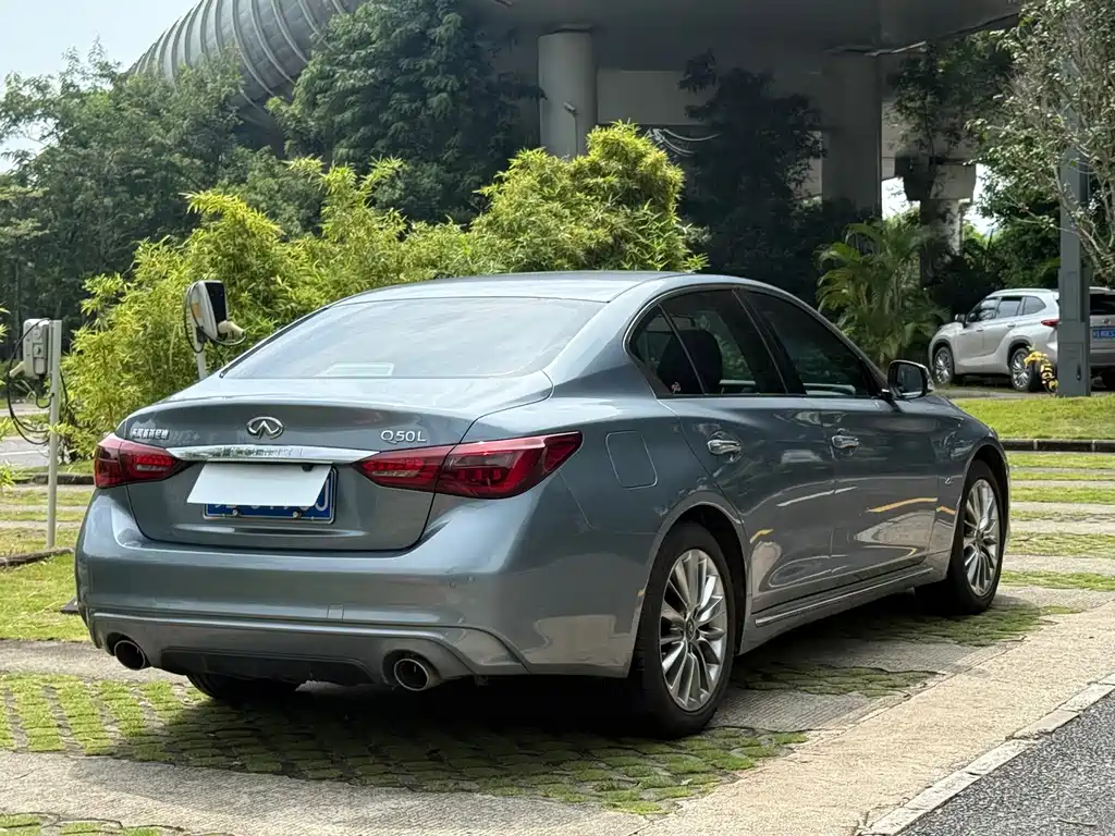 Infiniti Q50L — миниатюра 7