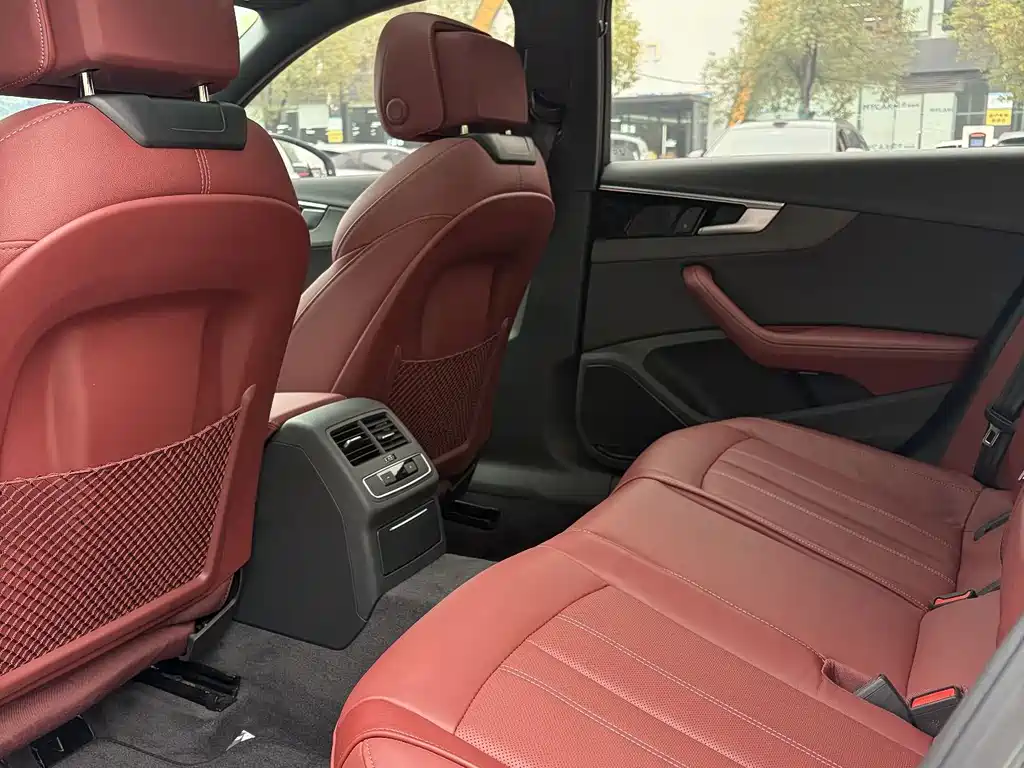 Audi A4L — миниатюра 12