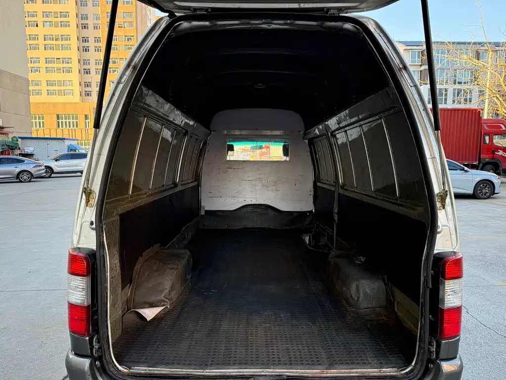 GOLDEN DRAGON SEA LION