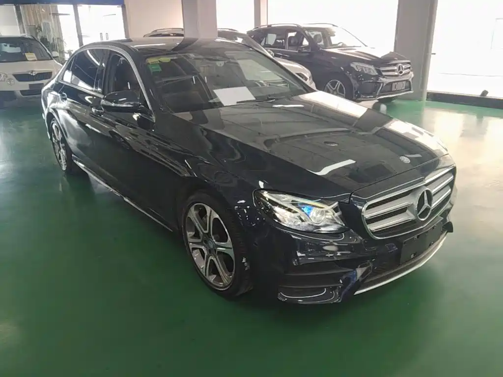 Mercedes-Benz E-Class — миниатюра 4