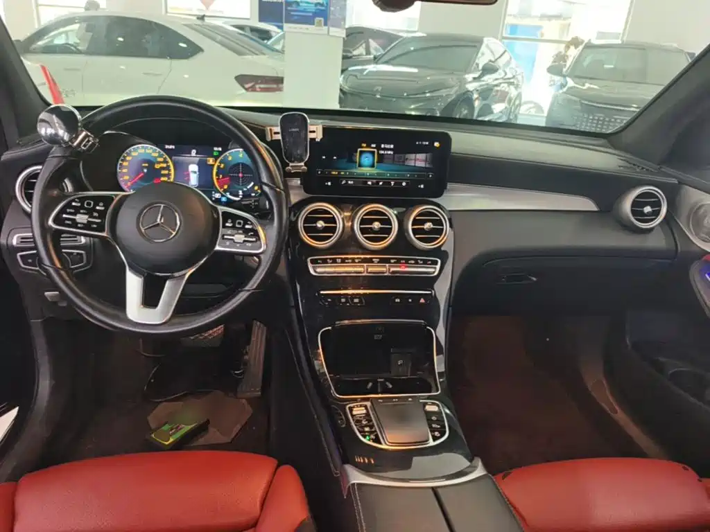 Mercedes-Benz GLC 2020 GLC 300 L 4MATIC Luxury