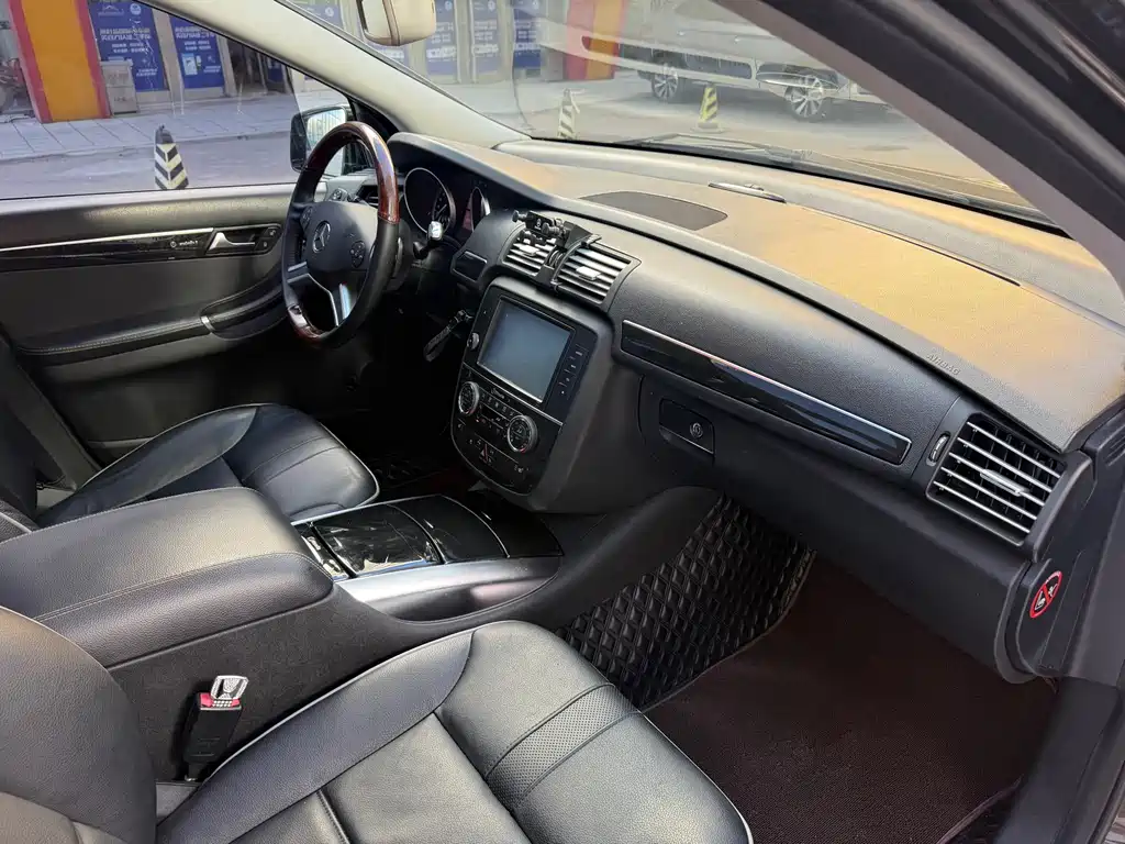 MERCEDES-BENZ R CLASS