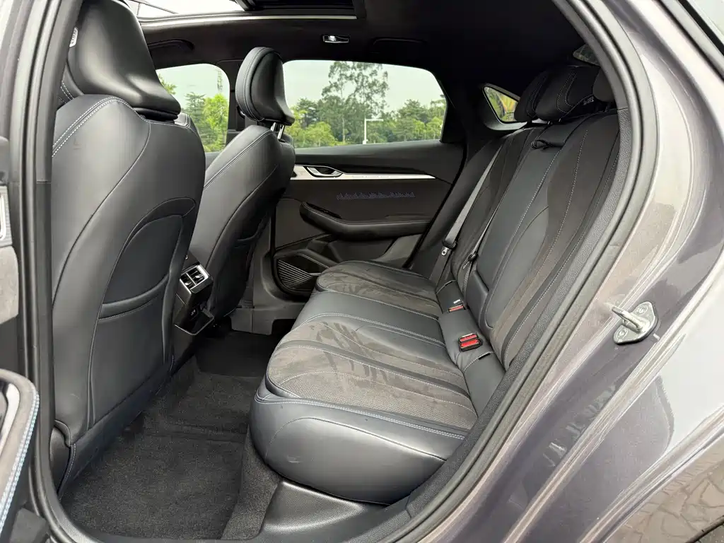 GEELY AUTOMOBILE XINGRUI