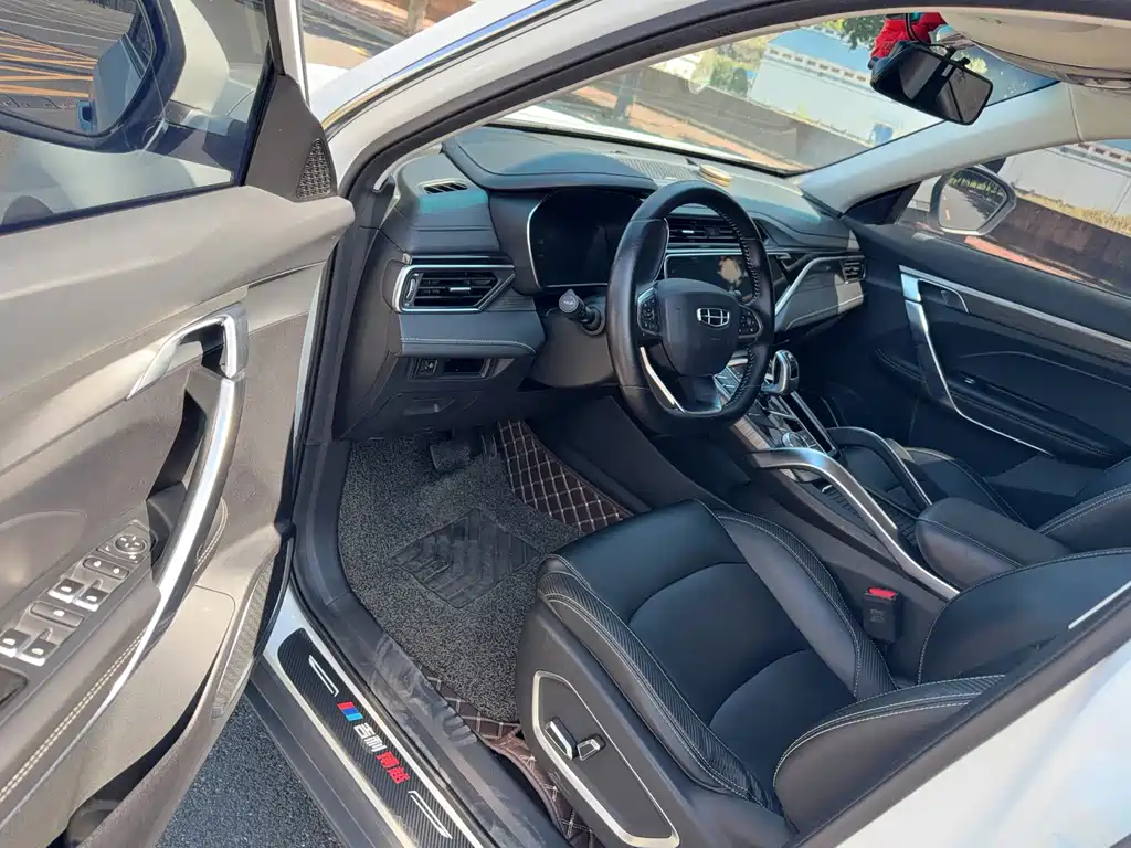Geely Boyue — миниатюра 4