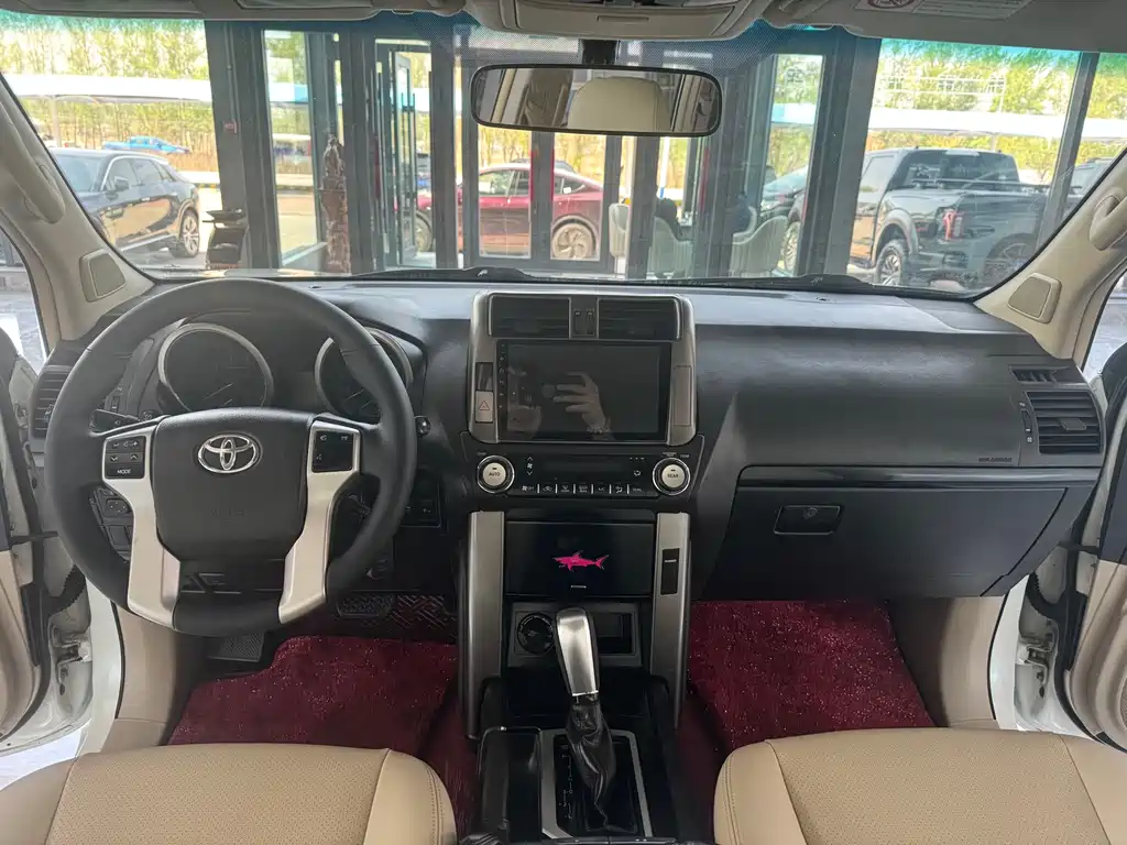 Toyota Land Cruiser Prado 2012 2.7L