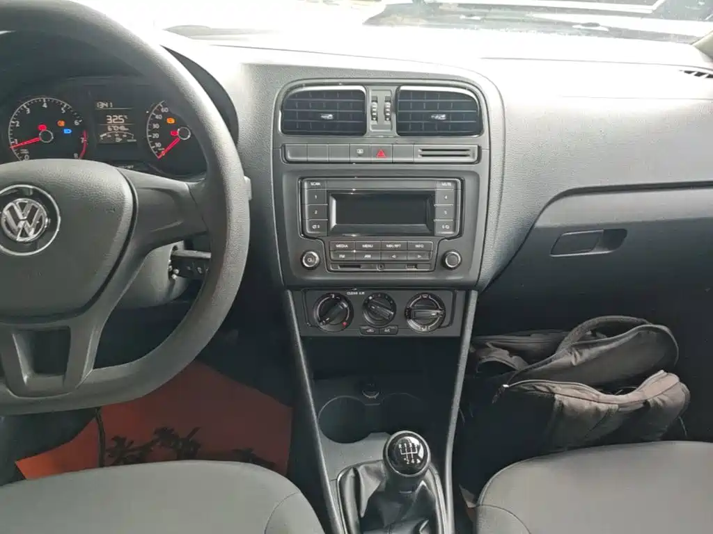 Volkswagen Polo — миниатюра 13
