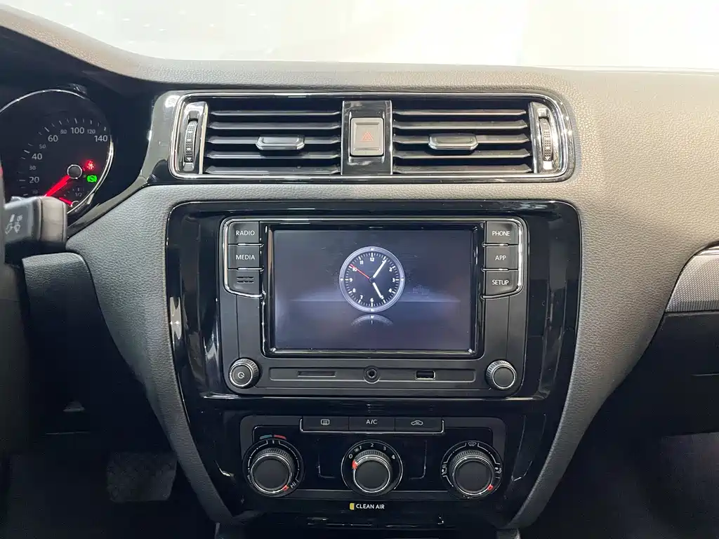 Volkswagen Sagitar — миниатюра 20