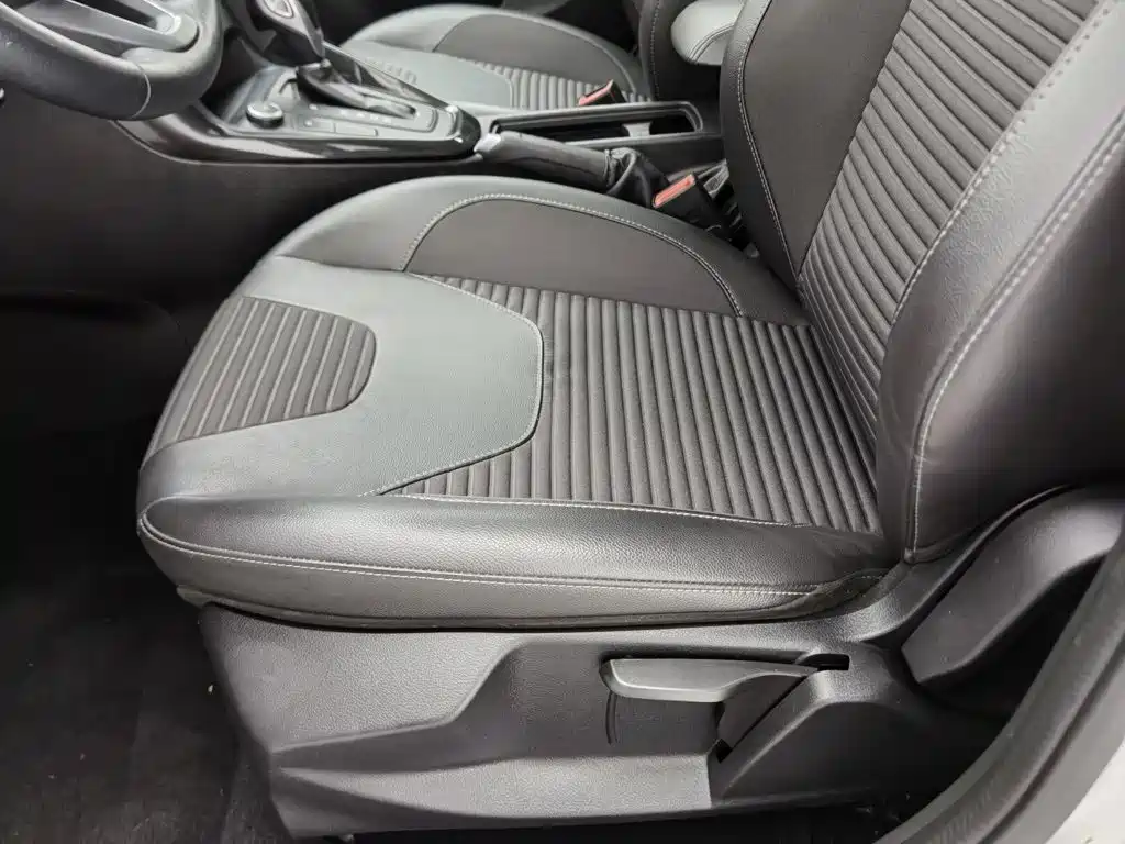 Ford Focus — миниатюра 20