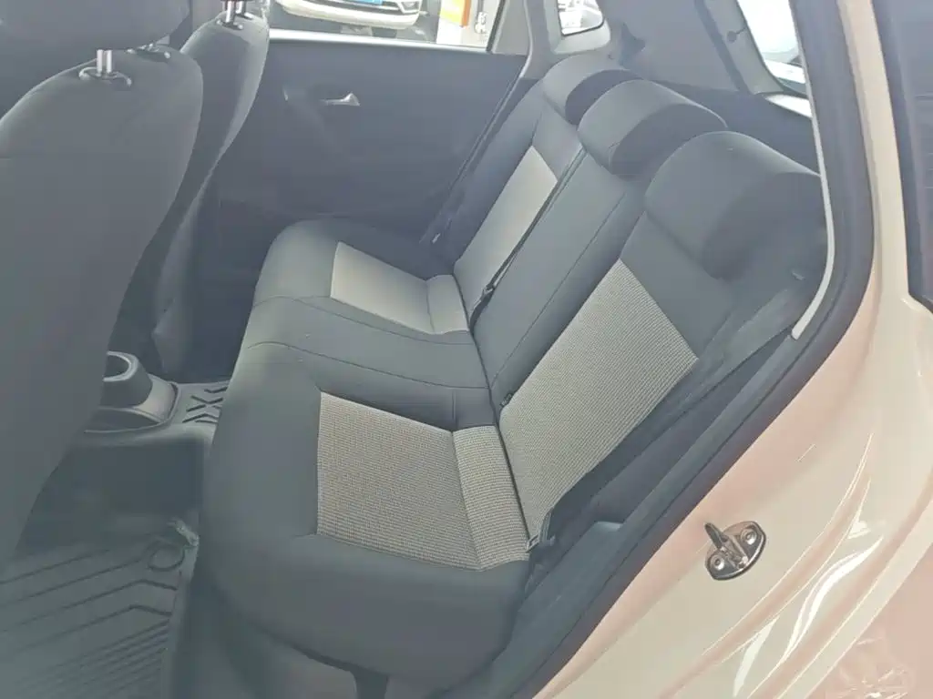 Volkswagen Polo — миниатюра 17