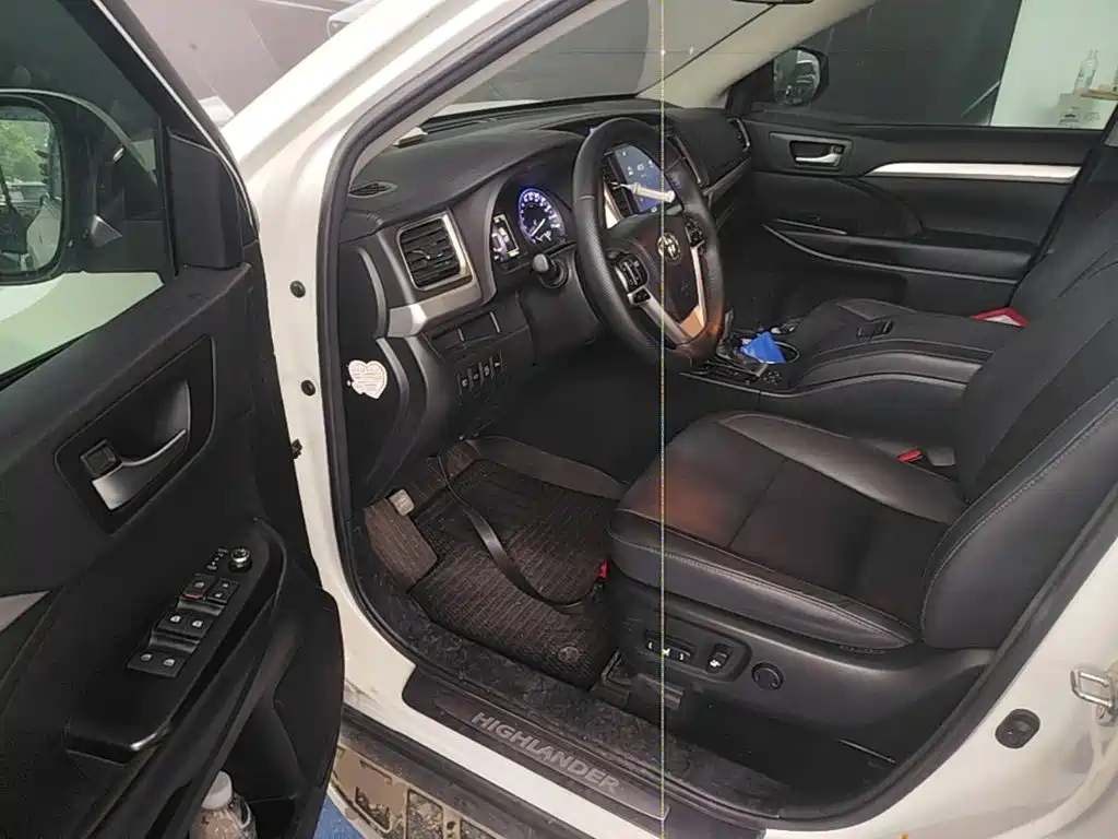 Toyota Highlander — миниатюра 16