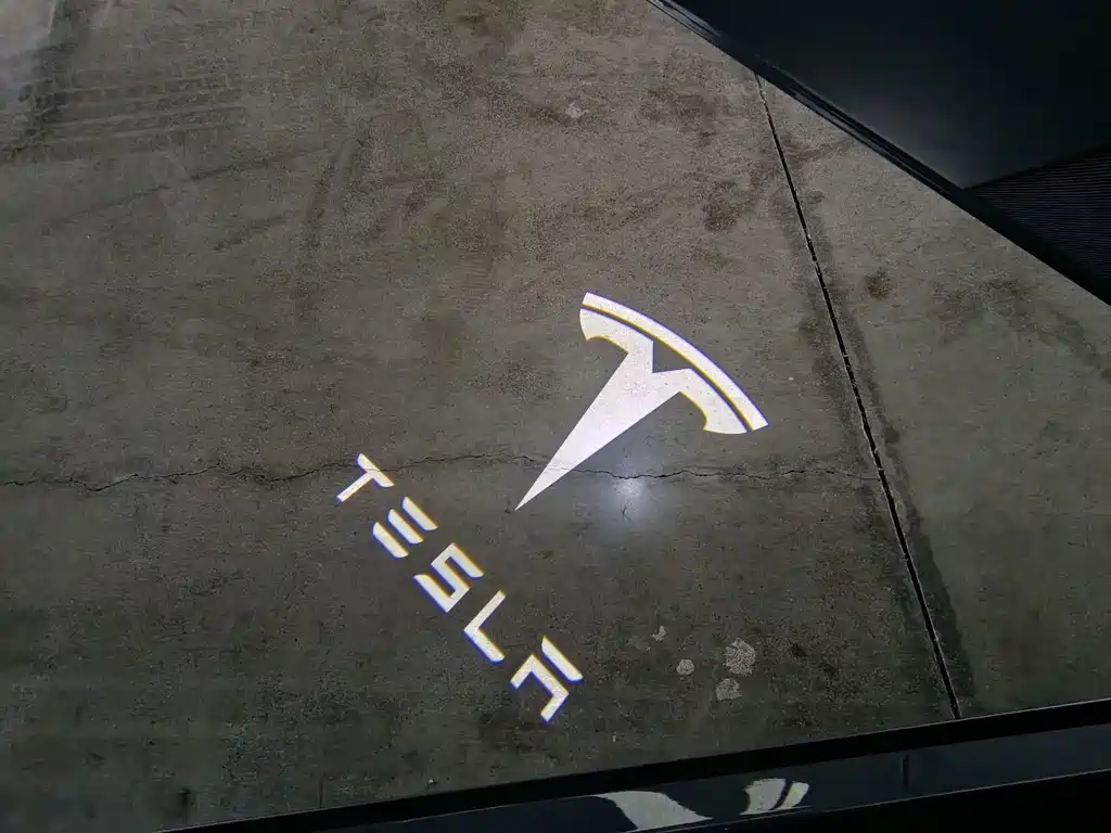 Tesla Model Y — фотографии объявления, Фото 21