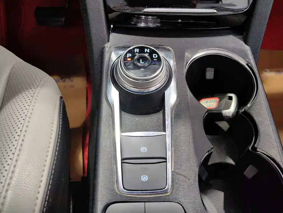 Ford Escape — миниатюра 16