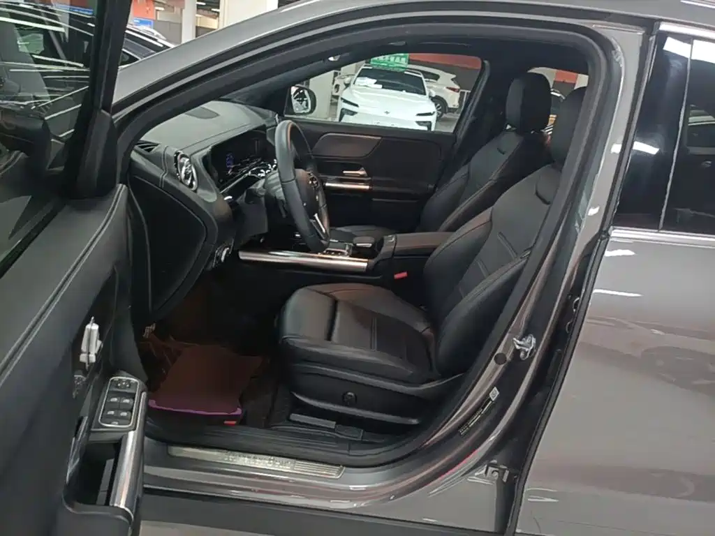 Mercedes-Benz EQA — миниатюра 16
