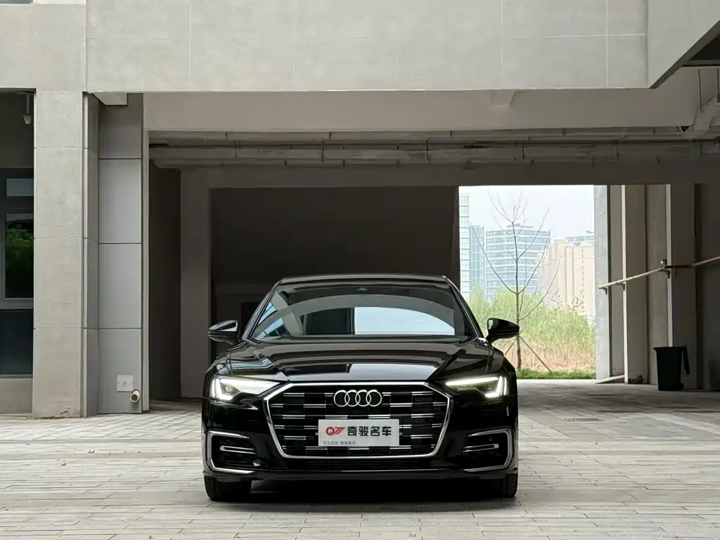 Audi A6L 2023 40 TFSI Luxury