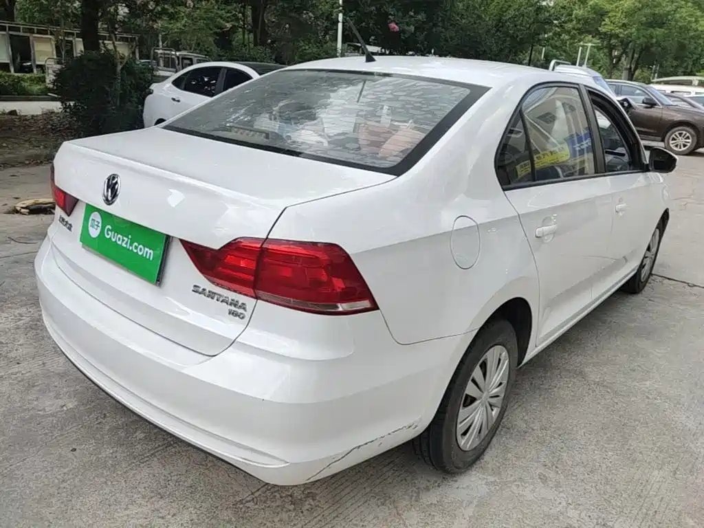 Volkswagen Santana — миниатюра 7