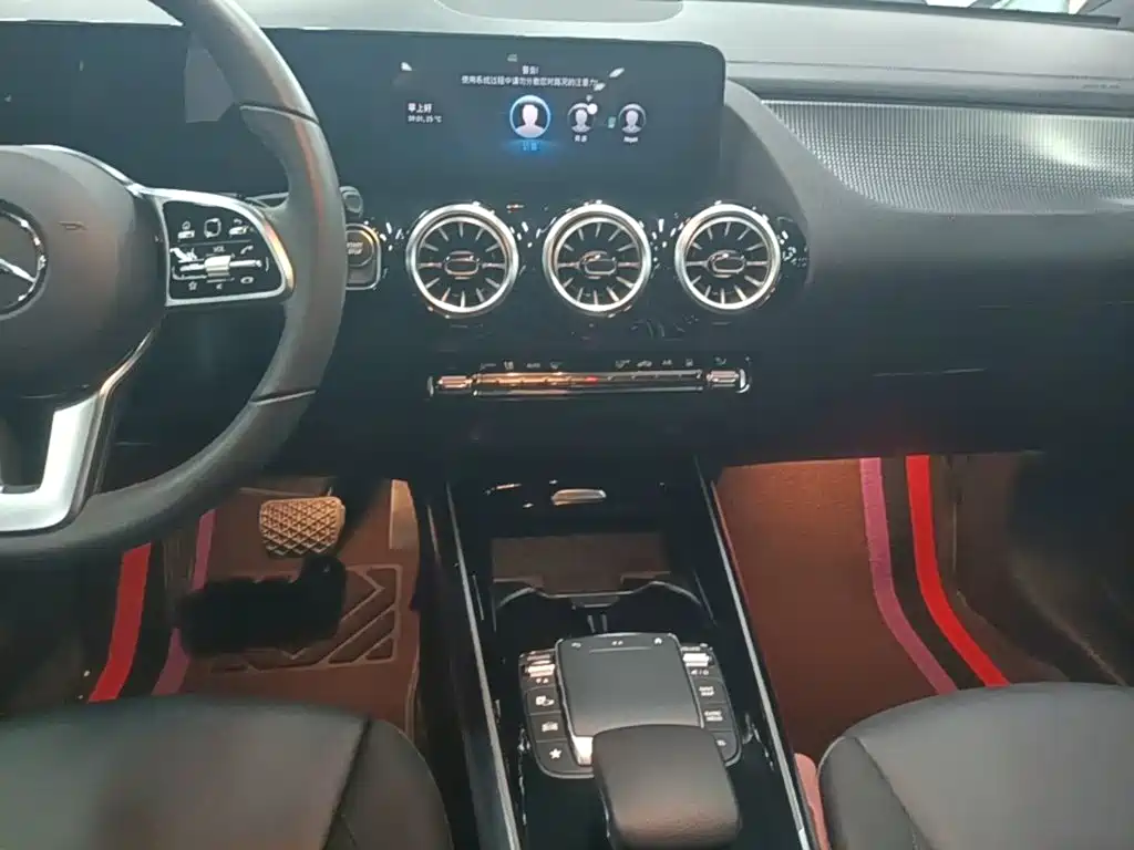 Mercedes-Benz EQA — миниатюра 13