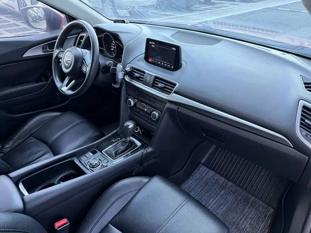 Mazda 3 Axela — миниатюра 7