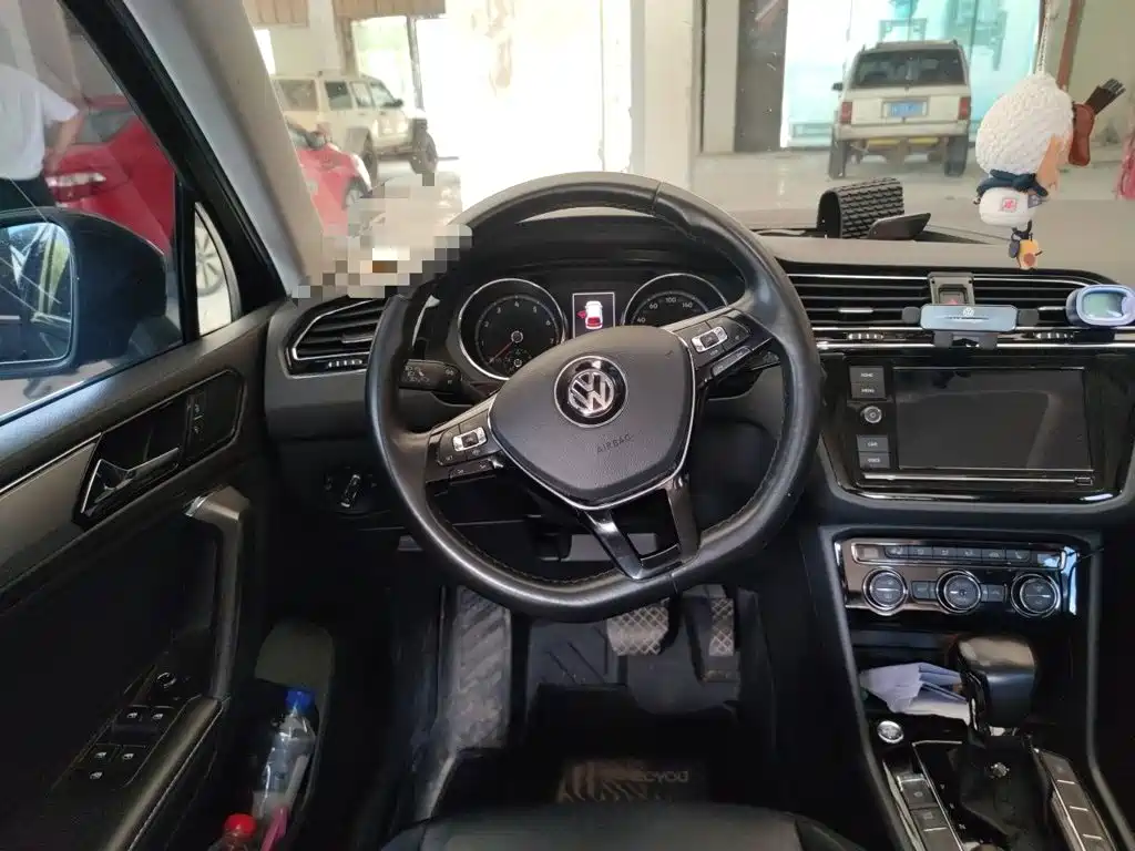 Volkswagen Tiguan L — миниатюра 3