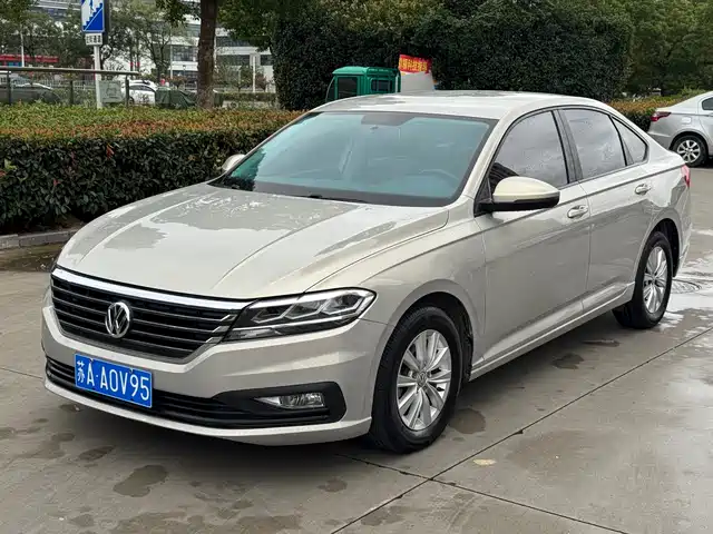 VOLKSWAGEN LAVIDA 2018