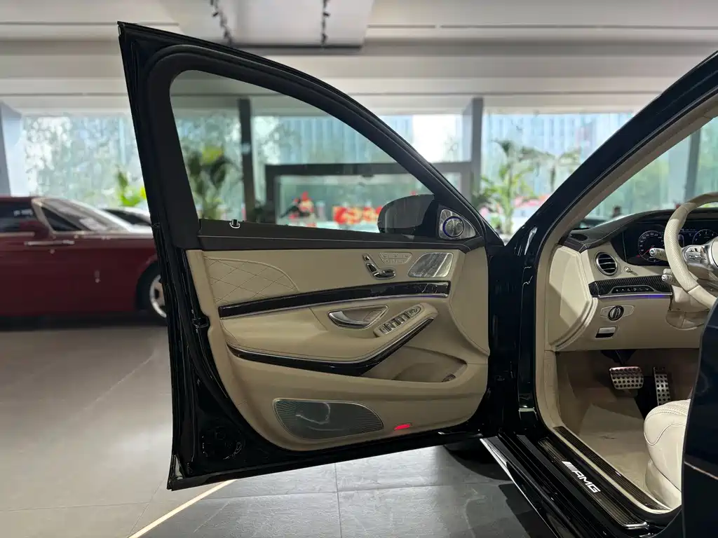 MERCEDES-BENZ S CLASS AMG