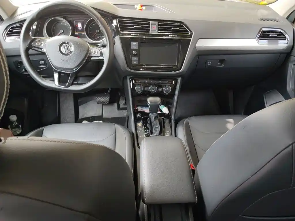 Volkswagen Tiguan L — миниатюра 13