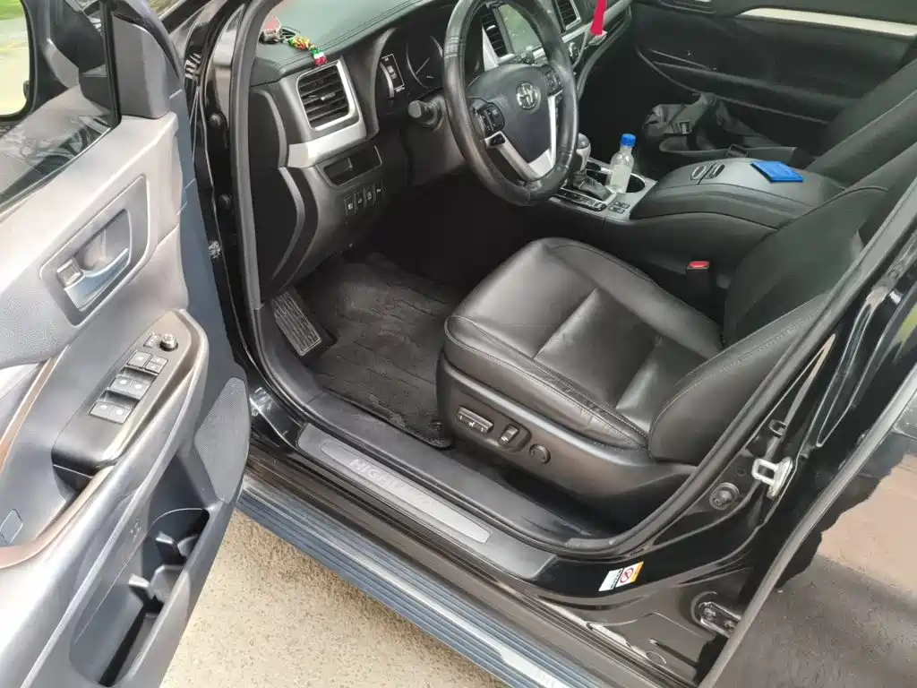 Toyota Highlander — миниатюра 12