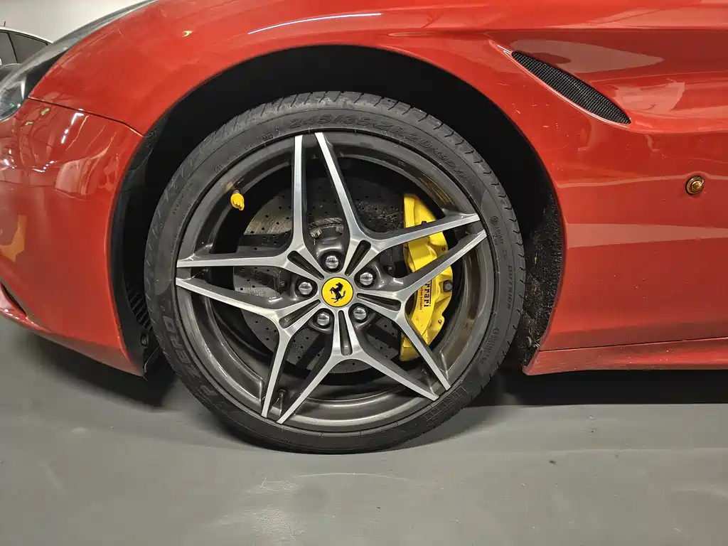 Ferrari California T 2015 3.9T