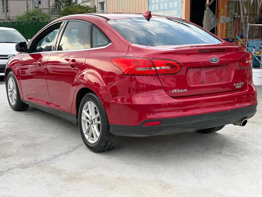 Ford Focus — миниатюра 6
