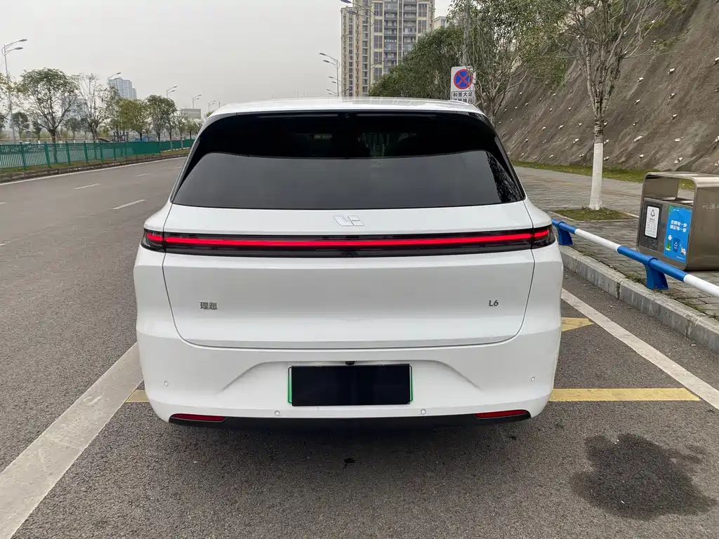 Li Auto IDEAL L6
