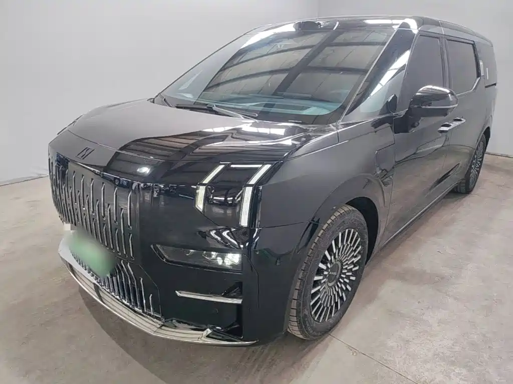 Zeekr 009 2024 мест 108kWh