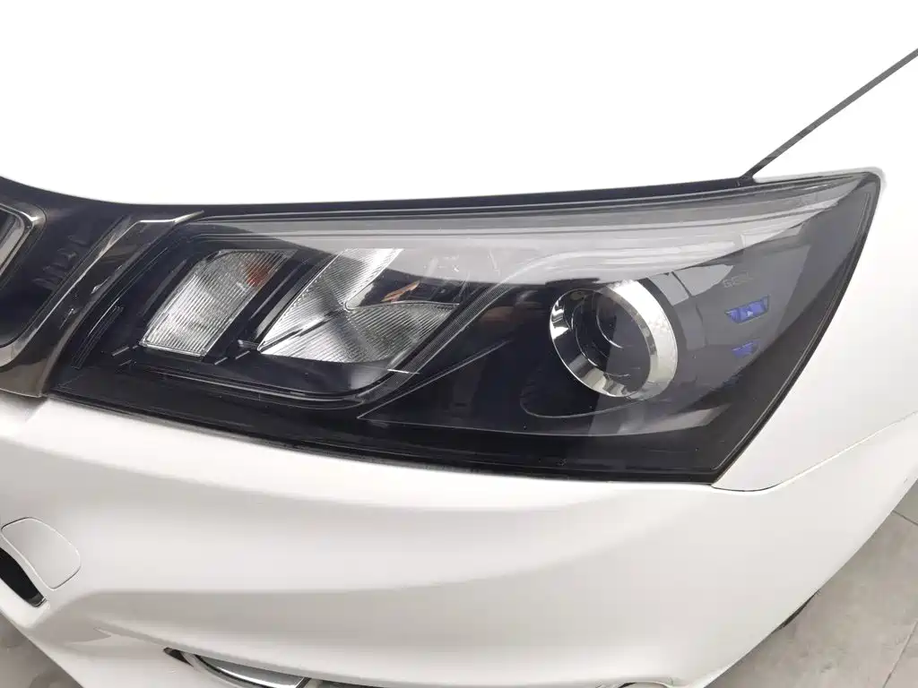 Geely Emgrand — миниатюра 7