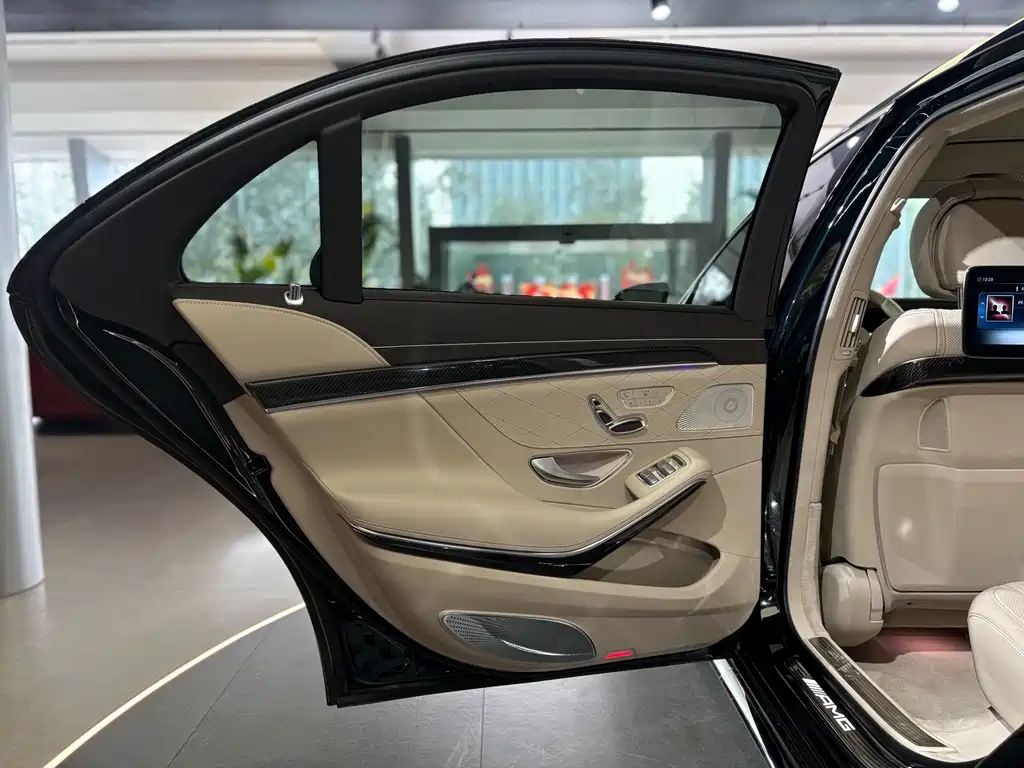 MERCEDES-BENZ S CLASS AMG