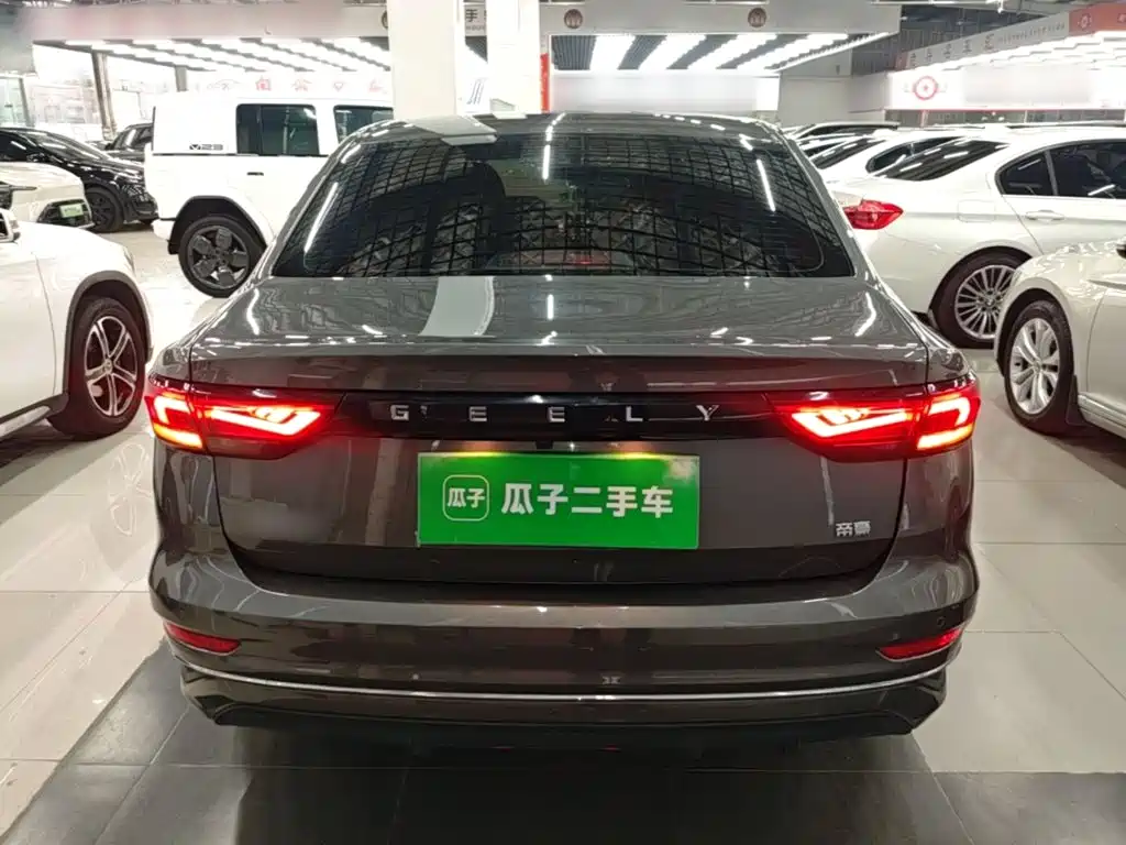 Geely Emgrand — миниатюра 6