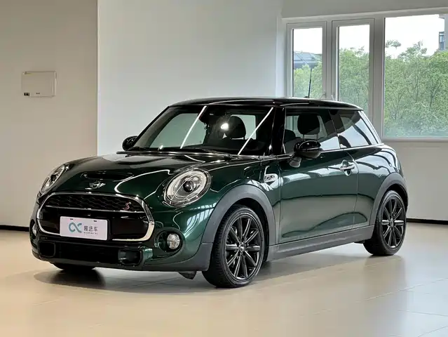 MINI Hatch — фото 1