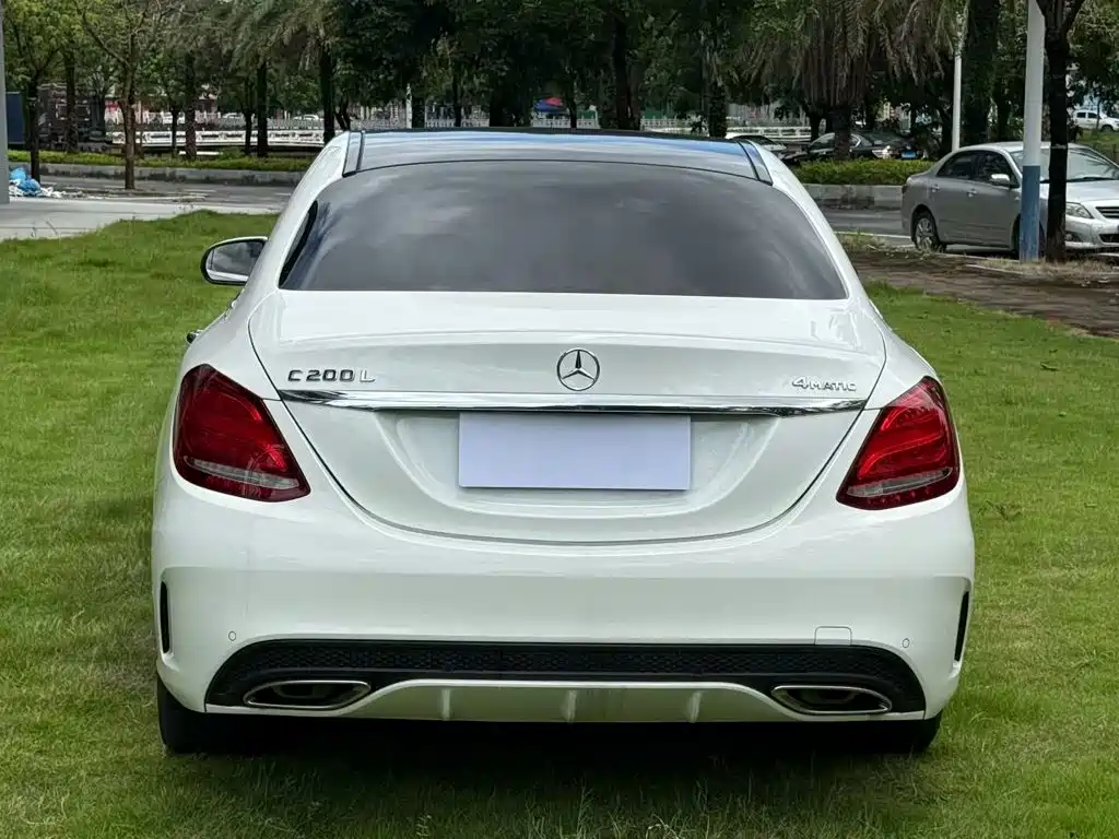 Mercedes-Benz C-Class — миниатюра 7