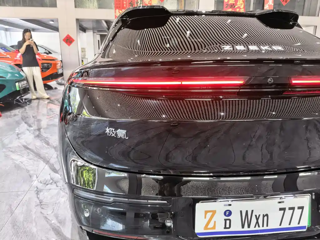 Zeekr Крайний Криптон 007 GT — миниатюра 28