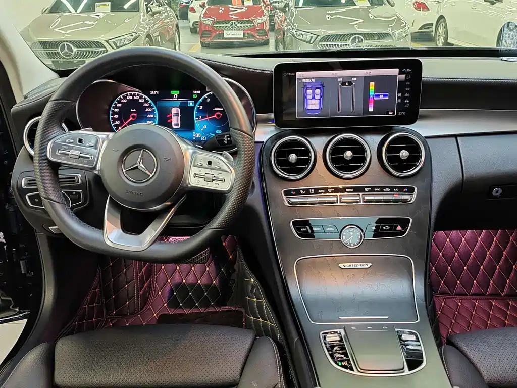 Mercedes-Benz C-Class — миниатюра 12