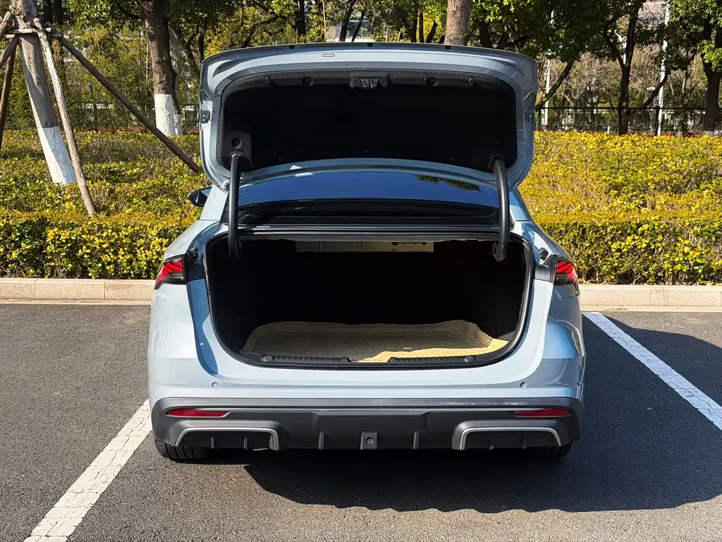 GEELY GALAXY GALAXY L6