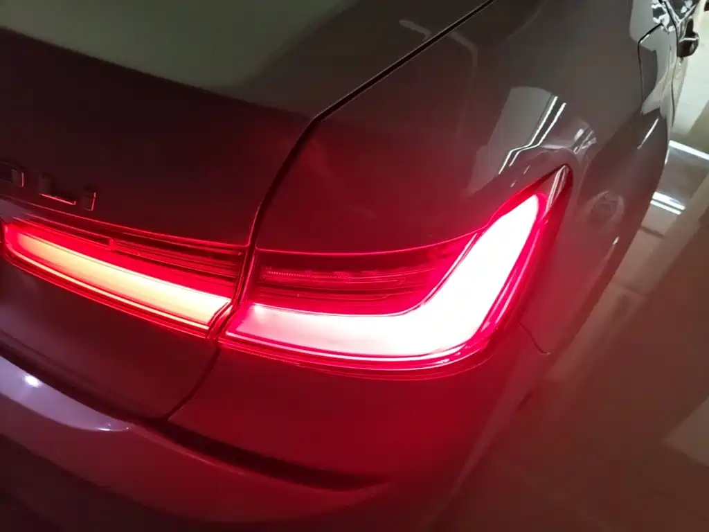 BMW 3 Series — миниатюра 24