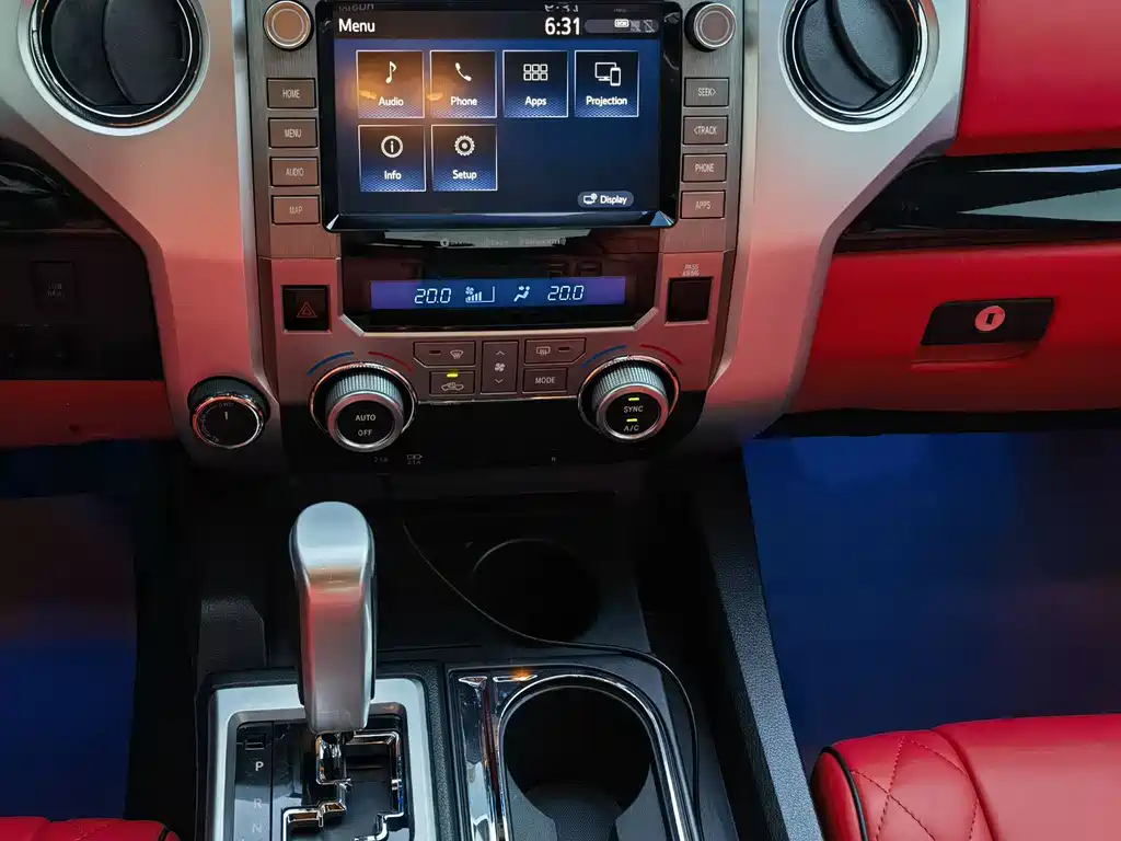 Toyota Tundra 2020 5.7L
