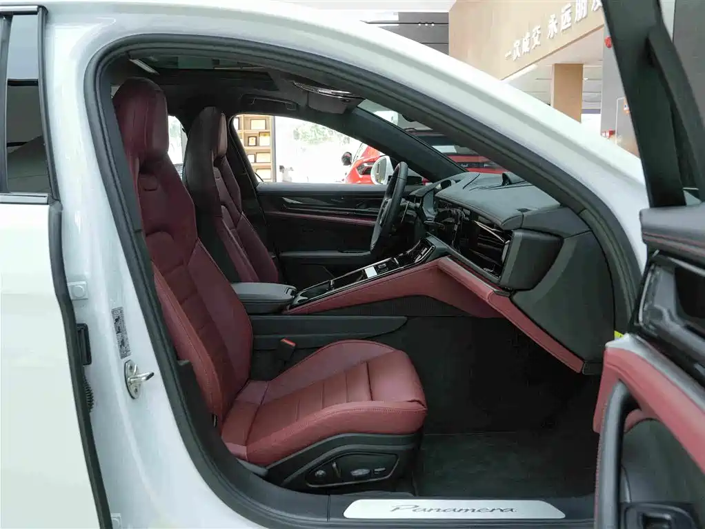 Porsche Panamera — миниатюра 13